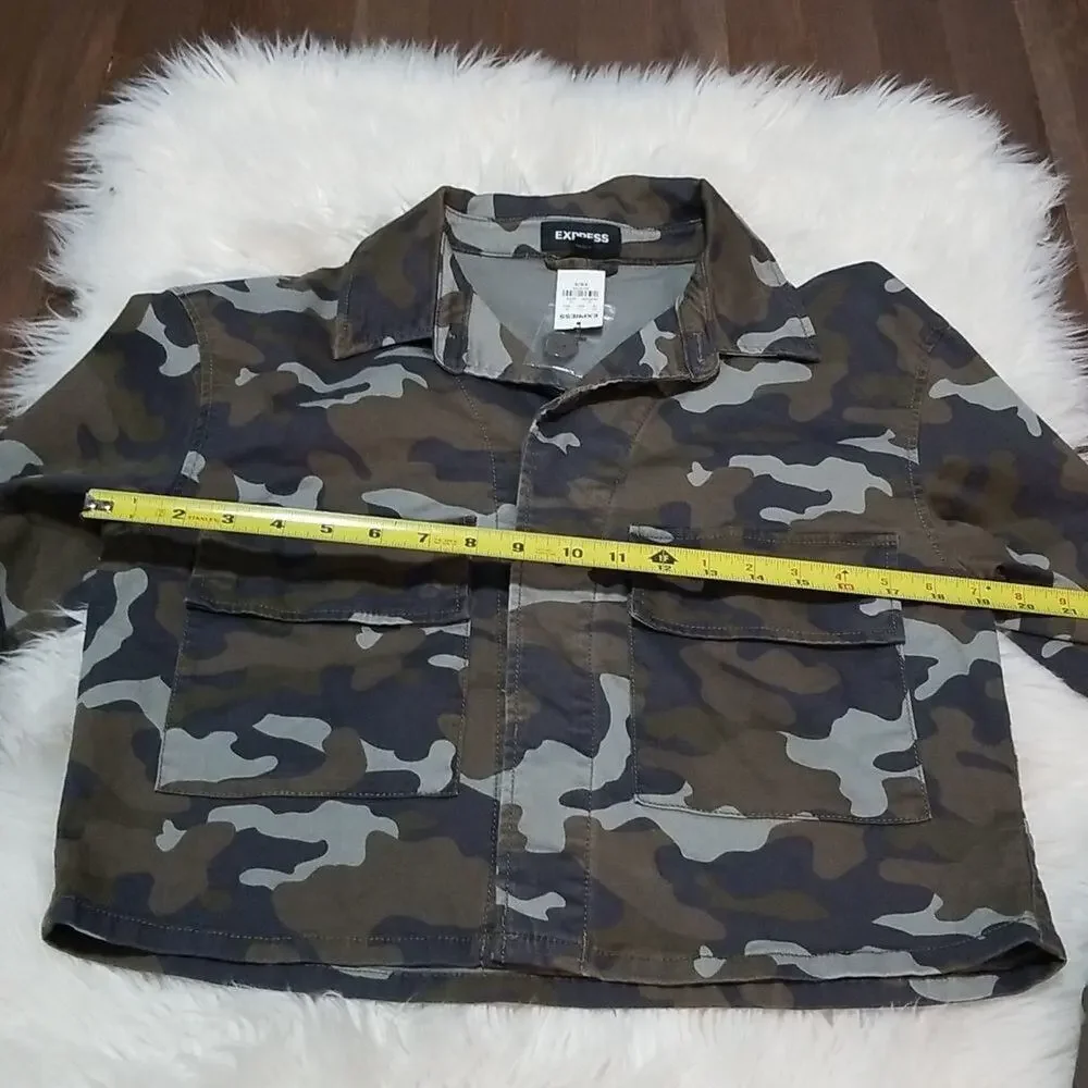 Express Camo Cropped Jacket Women's XS/S NWT Military Green Full Zip